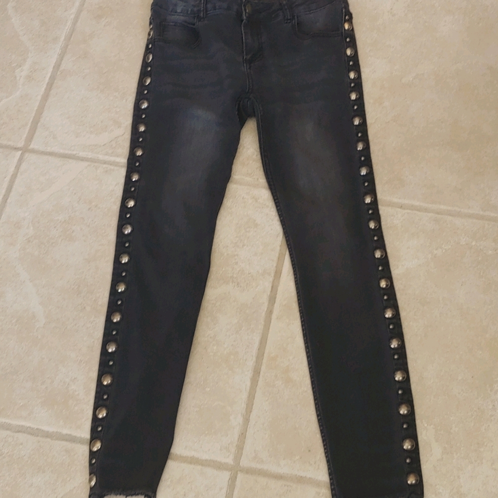 ☀SALE 4 for$20☀                  Romeo and Juliet Fadded Black Jeans